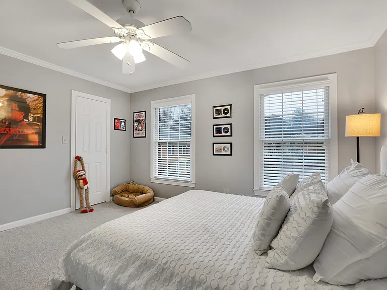 55 Mount Vernon Cir — Photo 21