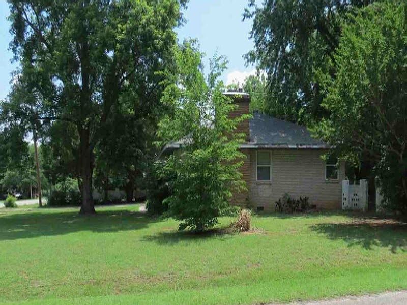 2nd image of 4100 Prairie Ln
