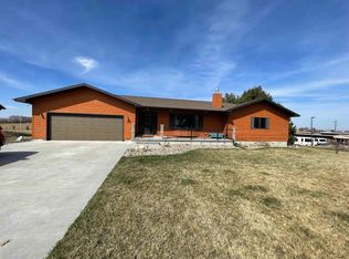 404 W 28th St, Falls City, NE 68355