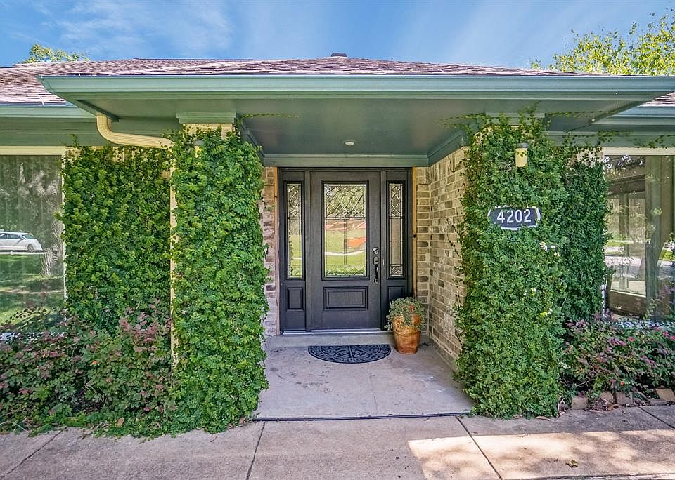 1st image of 4202 Empress Ln