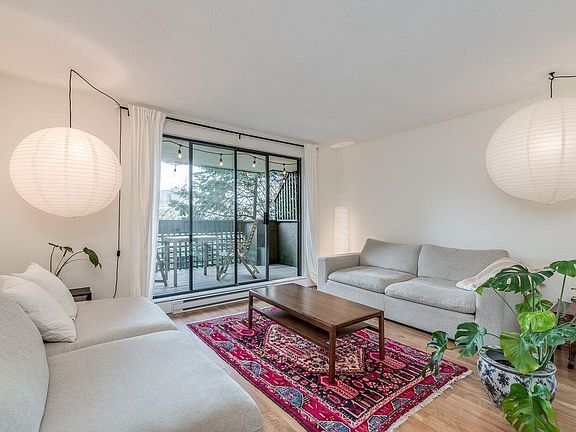2nd image of 2458 York Ave #102