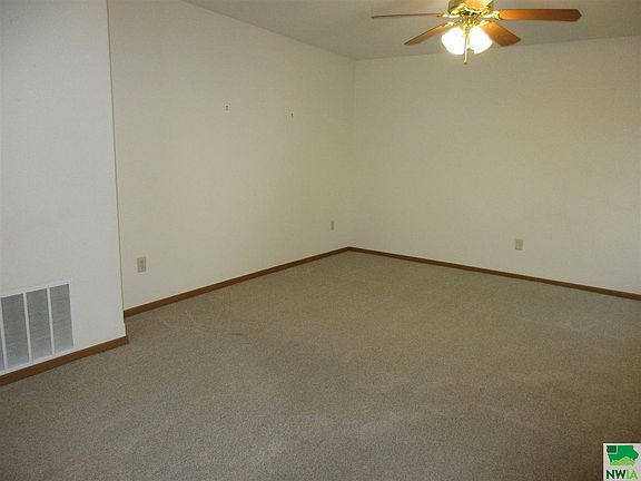 4th image of 1151 Meadow View Ct Unit 3
