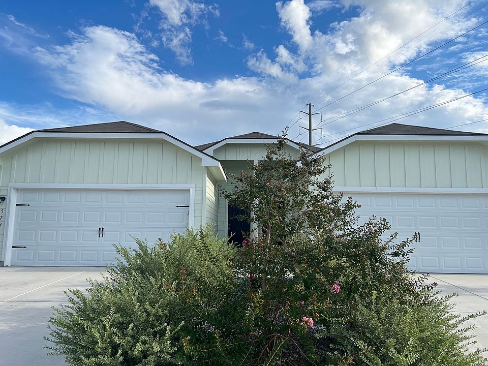 1st image of 523 Grayson Ln