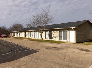 211 Oak St. Apartments, Clarksville, TN 37042