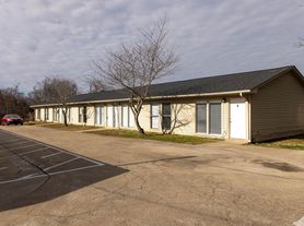 211 Oak St. Apartments