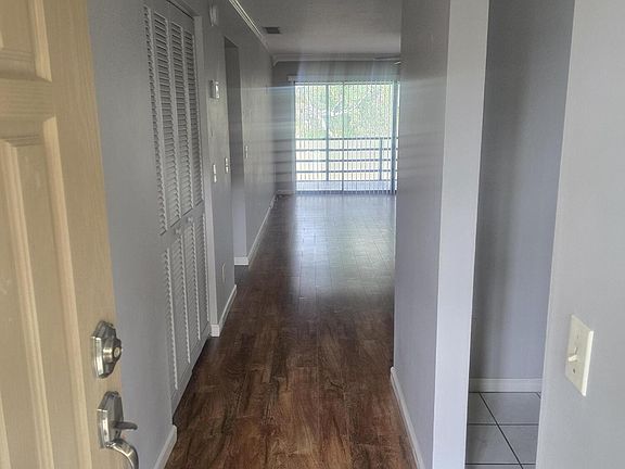 3rd image of 400 18th Street #P-5
