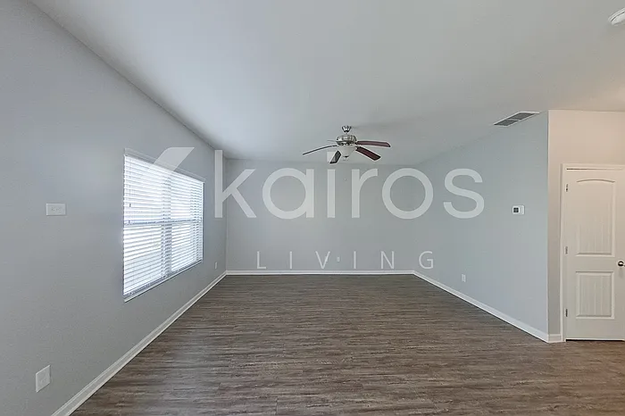 1332 Bass Ln — Photo 8