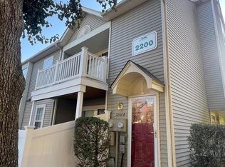 2208B Yarmouth Ln, Mount Laurel, NJ 08054
