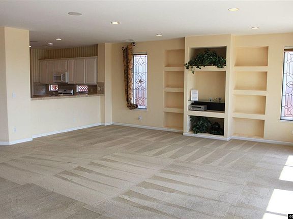 4th image of 2079 Vicenza Dr