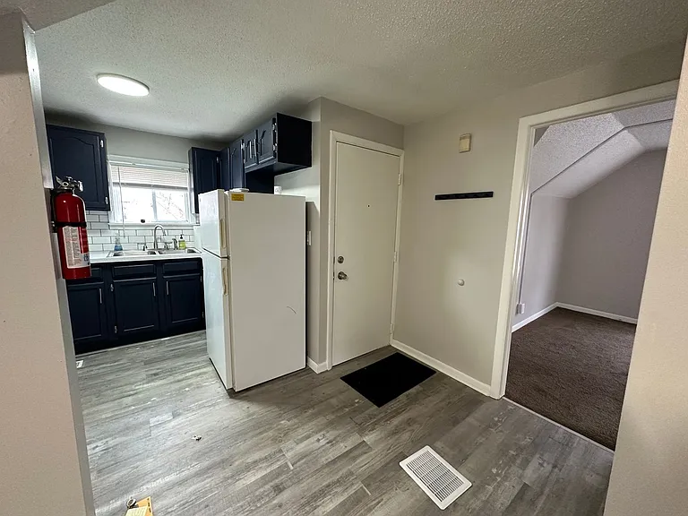 1815 E Ganson St — Photo 11