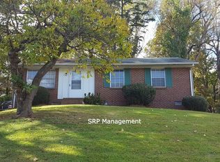 1057 Parkview Dr, Gastonia, NC 28054