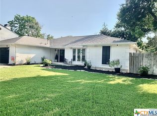 1706 Oakridge Dr, Round Rock, TX 78681