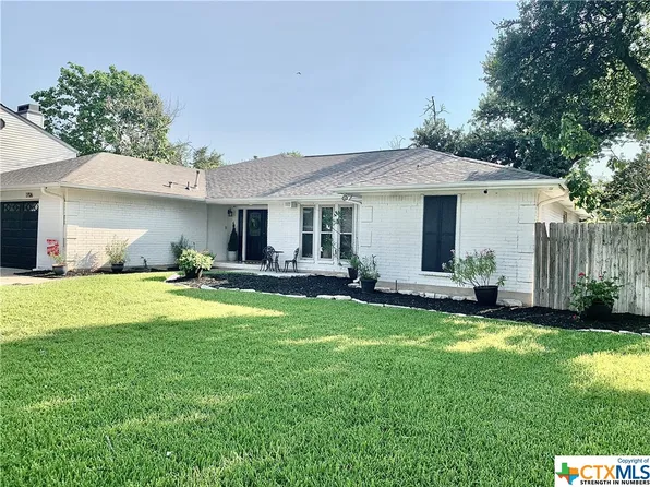 1706 Oakridge Dr, Round Rock, TX 78681