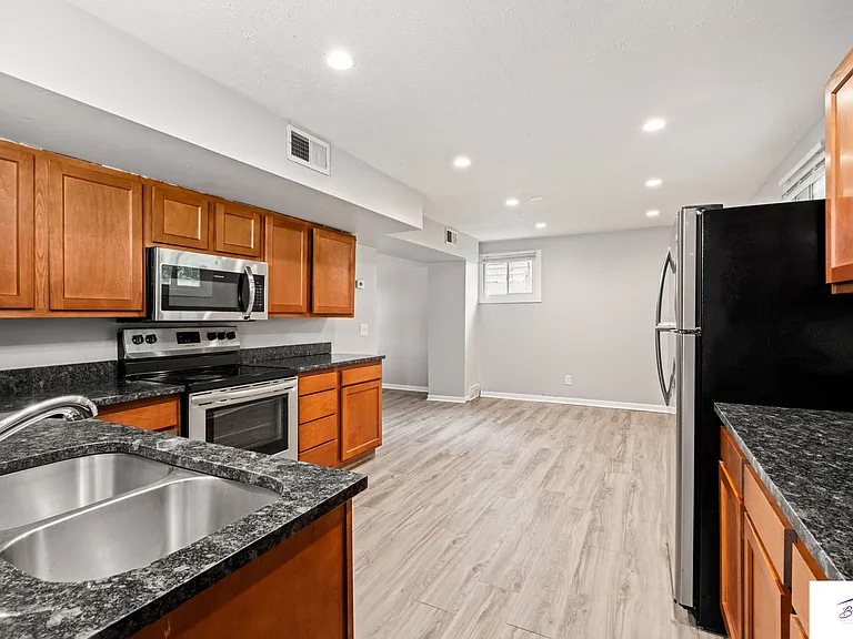3012 Menke Cir — Photo 9