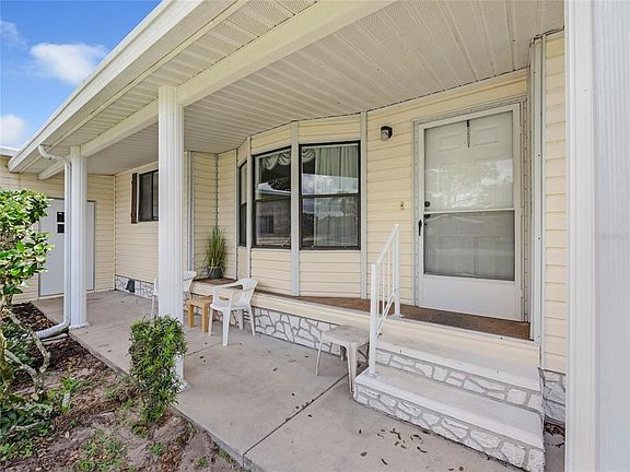2nd image of 25522 Oak Aly