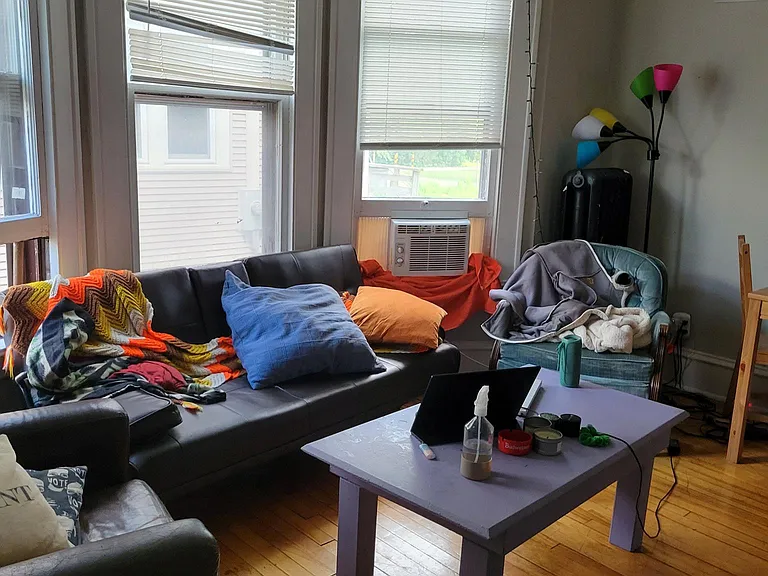 1708 Como Ave SE — Photo 4