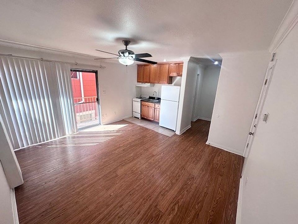 1st image of 3560 6th Ave APT 11