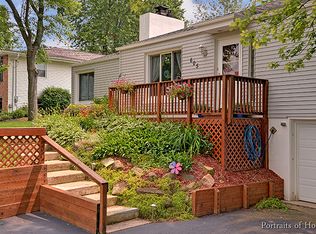 28W605 Main St, Warrenville, IL 60555