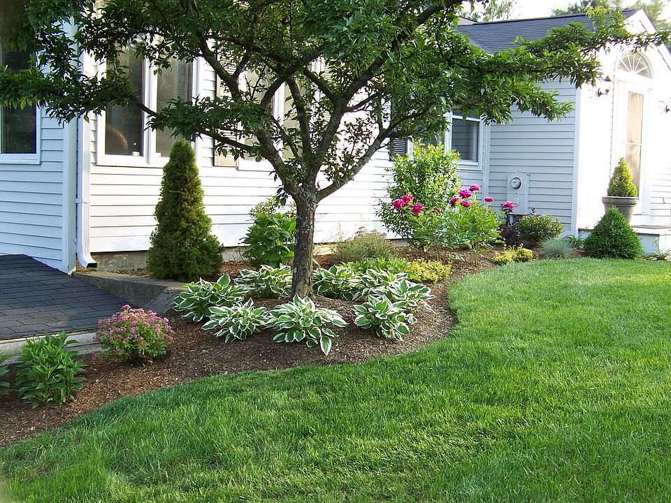 2nd image of 29 Cranberry Cir