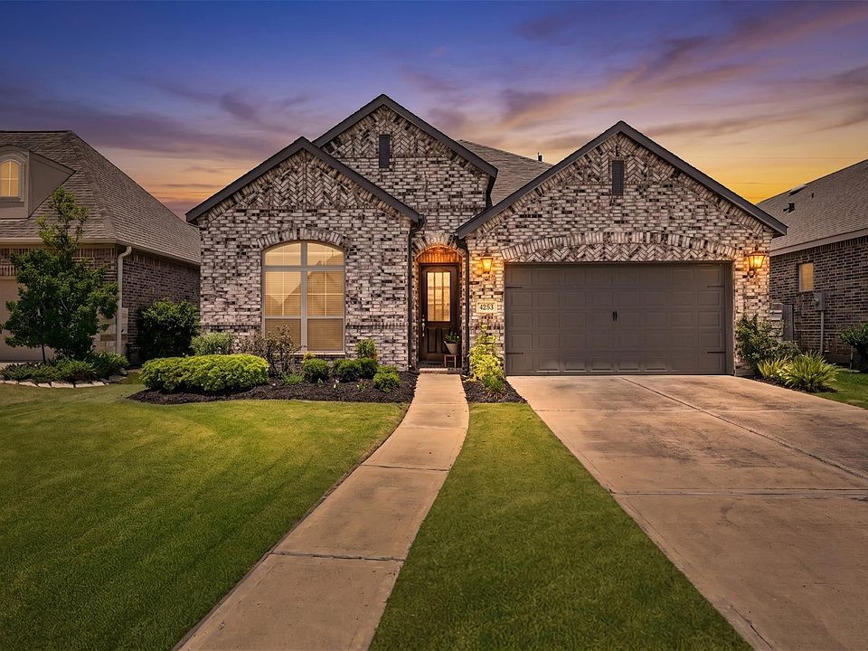 1st image of 4253 Arbor Crest Ln