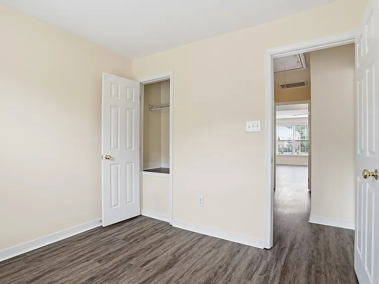 7402 Willow Crossing Ter — Photo 30