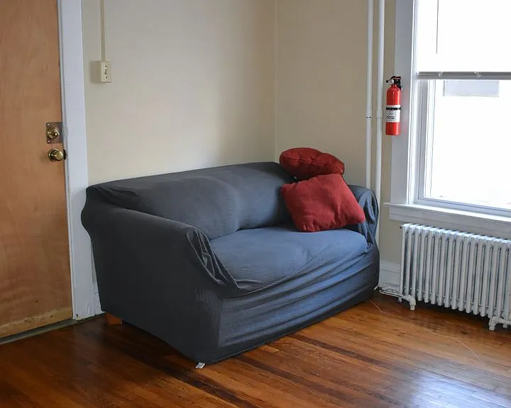 35 S Carpenter Ave — Photo 2