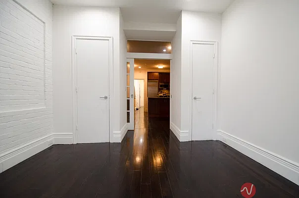 Rented by Wave Real Estate Group | media 8