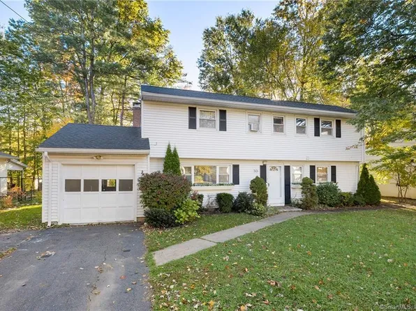 30 Greenbrier Drive, West Hartford, CT 06117