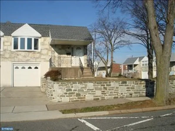 9816 Hoff St, Philadelphia, PA 19115