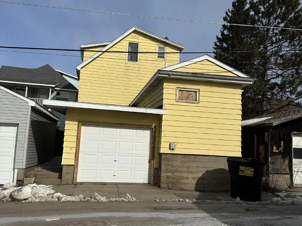 218 2nd St N #2, Virginia, MN 55792