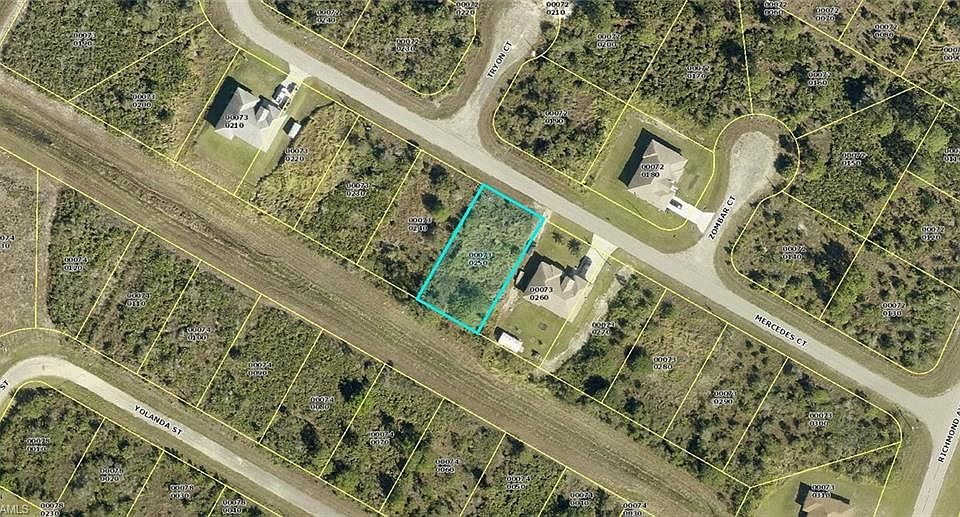 1st image of 411 Mercedes Ct