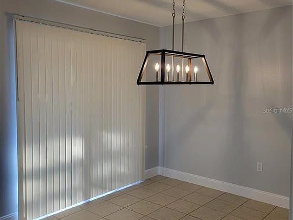 4th image of 807 McLain Ct