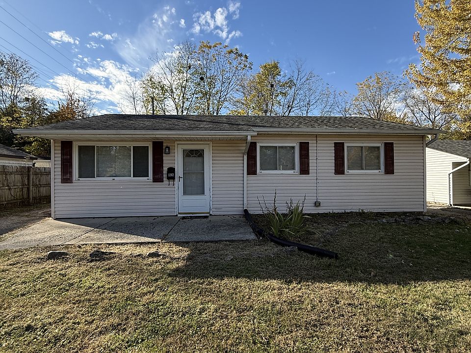 1st image of 1242 Sanford Dr