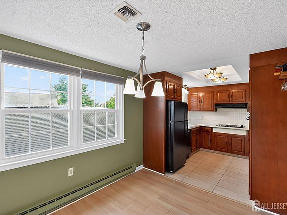 4th image of 224 Old Nassau Rd