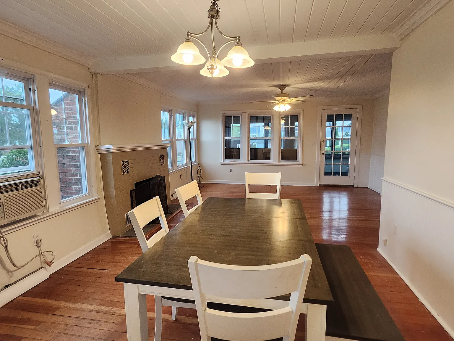 2 bed, 1571 sqft, $3,200 — Photo 4