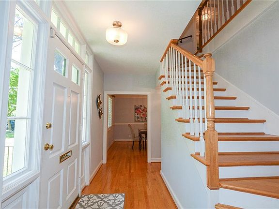 4th image of 6400 Powhatan Ave