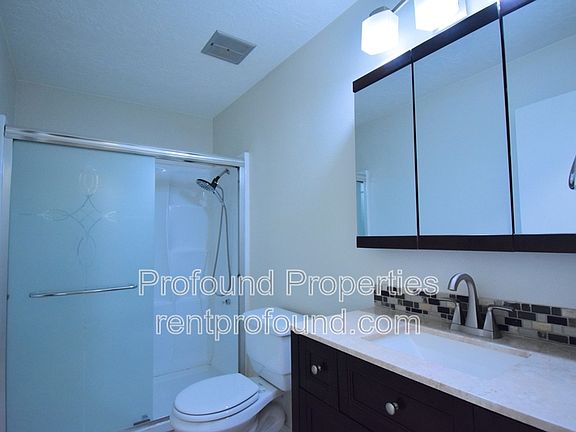 5th image of 421 N Hayden Bay Dr