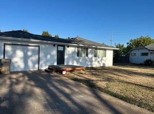 3505 Circle Dr SE, Albany, OR 97322