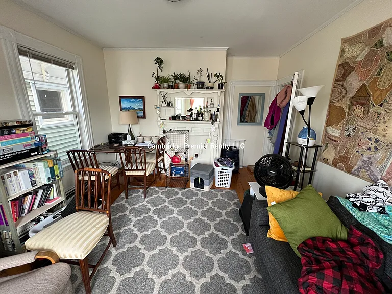 392 Washington St #4 — Photo 2