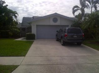 74 Baytree Ln, Boynton Beach, FL 33436