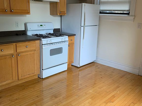 5th image of 851 W Lill Ave #O