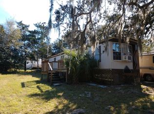 7210 Cyclops Dr, Weeki Wachee, FL 34607