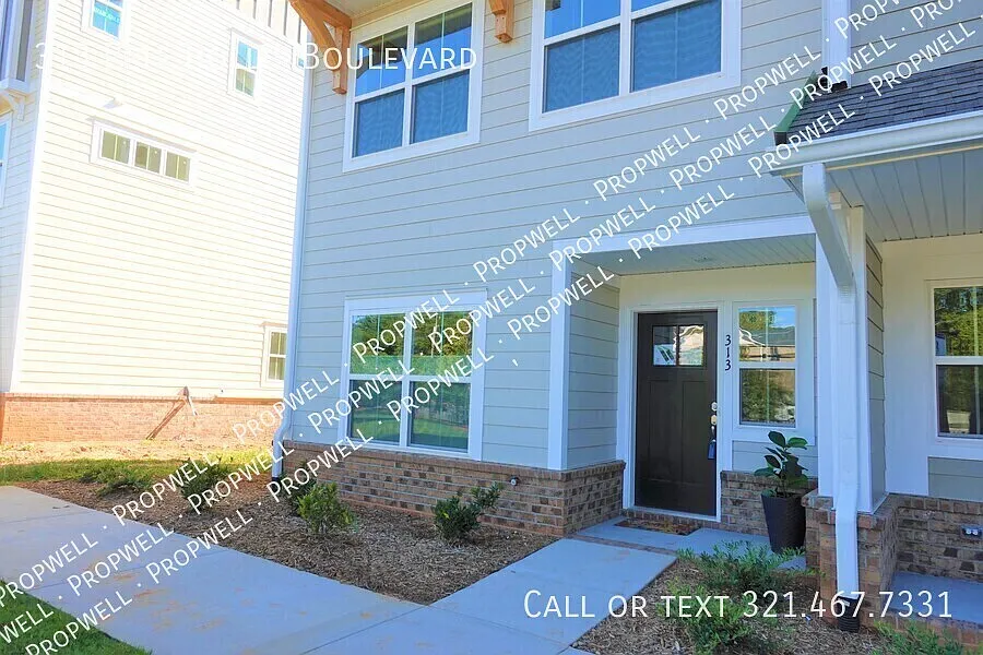 3 bed, 3.5 bath, 2050 sqft, $2,950 — Photo 2