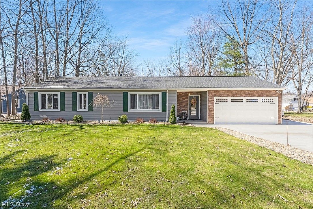 2984 Rockefeller Rd, Wickliffe, OH 44092 | Zillow