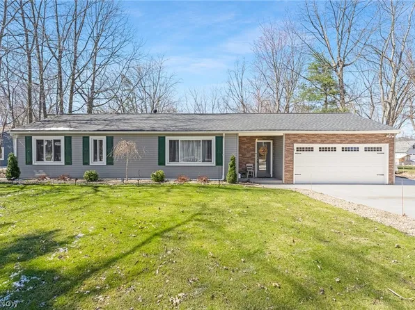 2984 Rockefeller Rd, Willoughby Hills, OH 44092