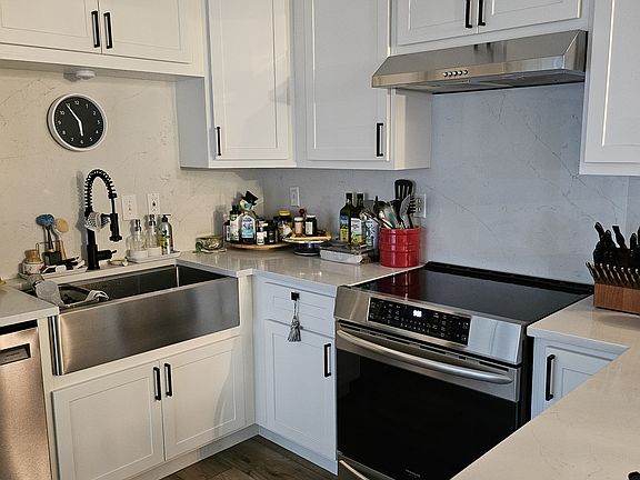 5th image of 953 Reynolds Farm Ln #953