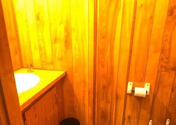 3rd image of 768 McCollum Rd