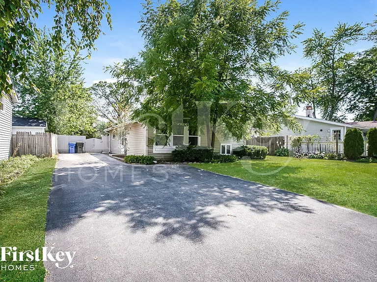 529 Apache Ave — Photo 2