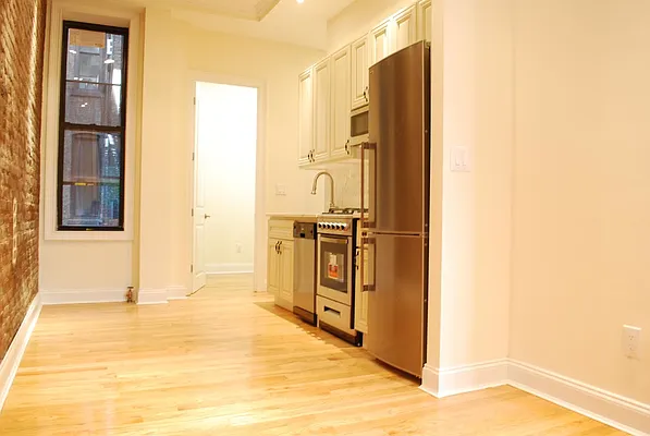 Rented by Triplemint | media 19