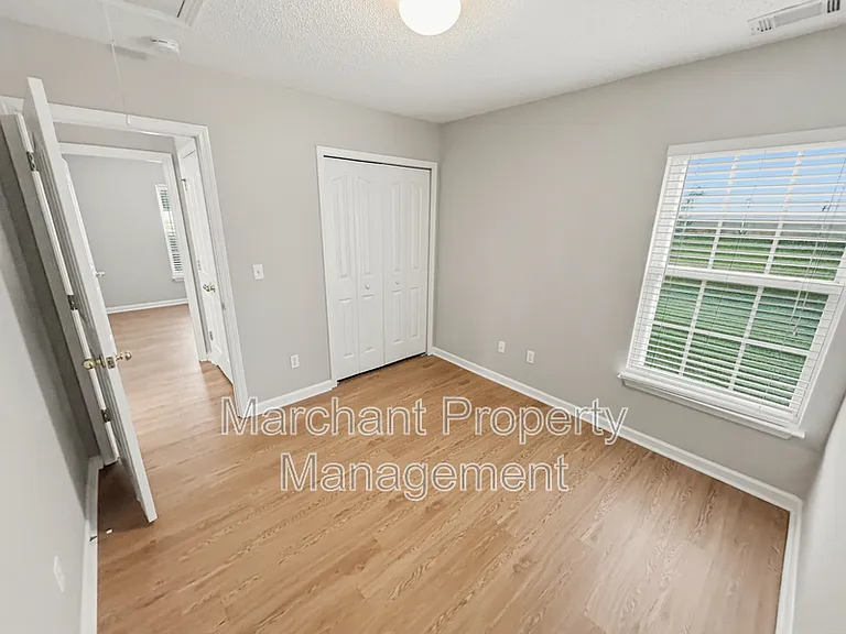 776 Waterbrook Ln — Photo 36